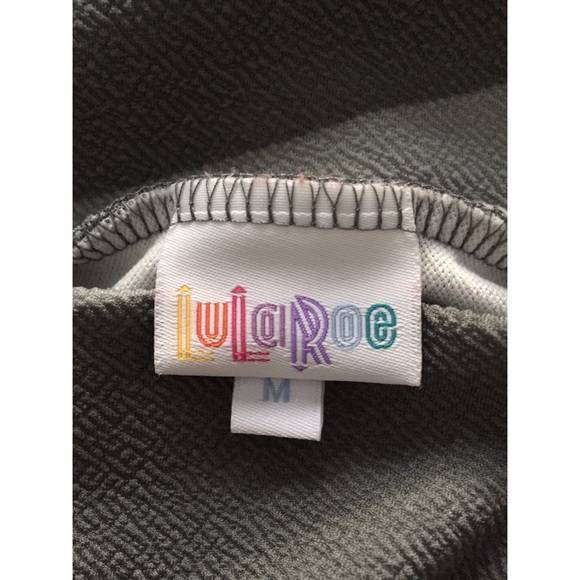 🌹 SOLD 🌹   lularoe Striped Cassie Pencil Skirt - Picture 2 of 4